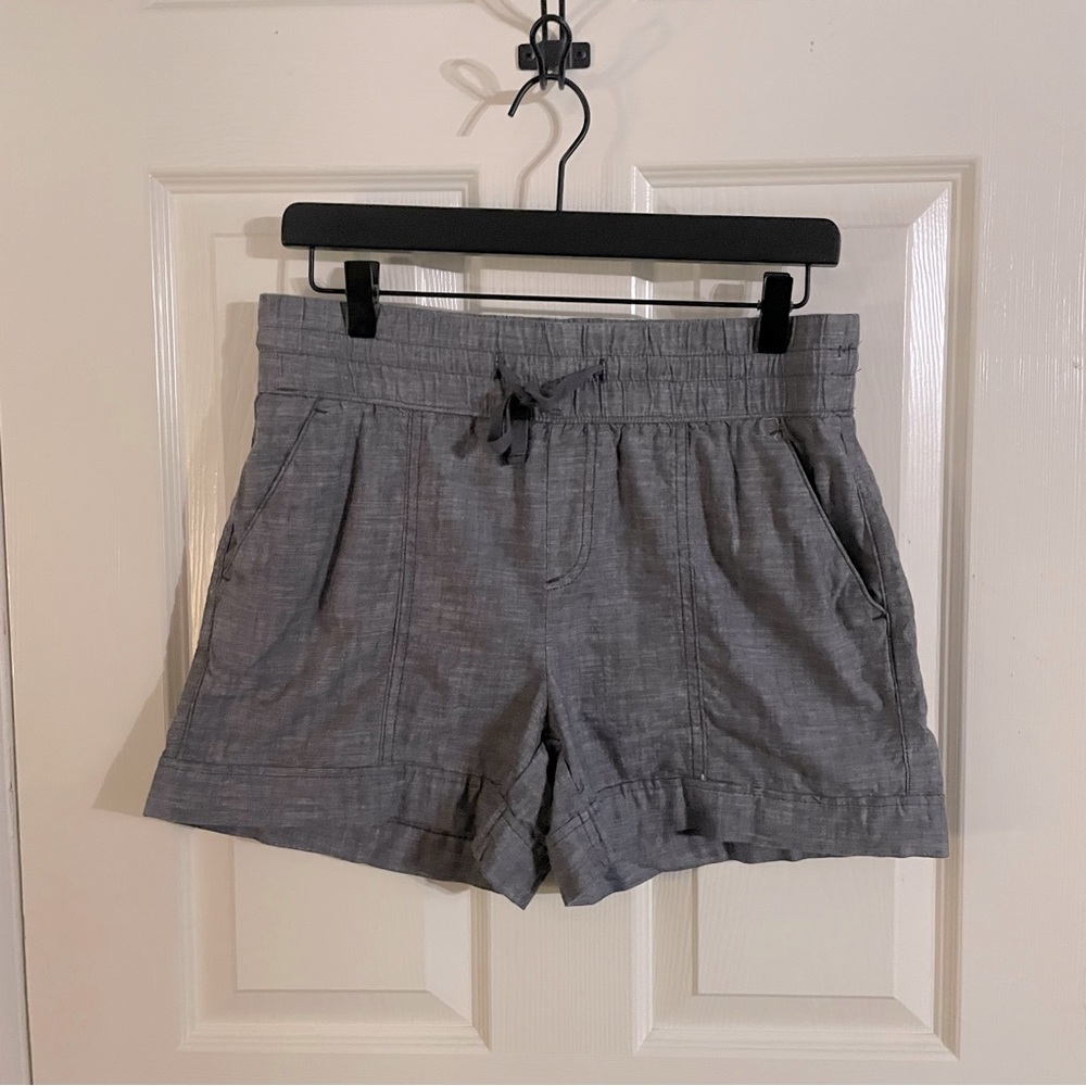 3/$15 ✨ BCG Casual shorts